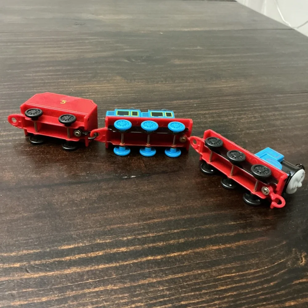 Thomas the Tank Engine Mega Bloks‎ Train Set with Flatbed and Coal Tender 5